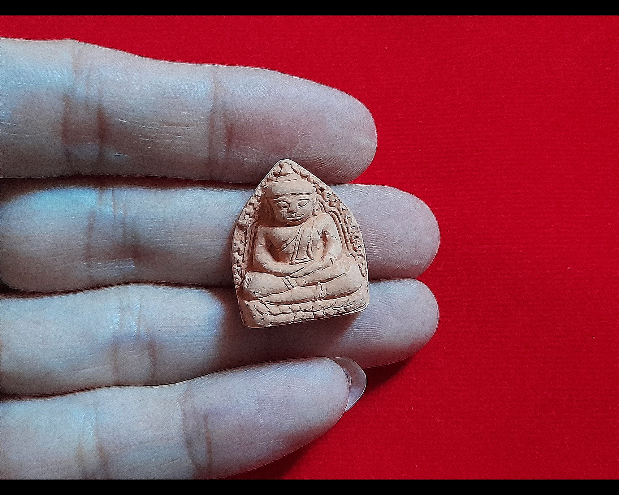 หลวงพ่อโต เนื้อดินเผ่า หลังบรรจุผงมวลสารผ้าสังฆาฏิพระสุปฏิปันโน20กว่ารูป (ปลุกเสก พิธีเข้ากรรมฐาน3วัน สมเด็จองค์ปฐมเสด็จมาสงเคราะห์ ปี2564) #รับประกันแท้ - หลวงพ่อเล็ก วัดท่าขนุน