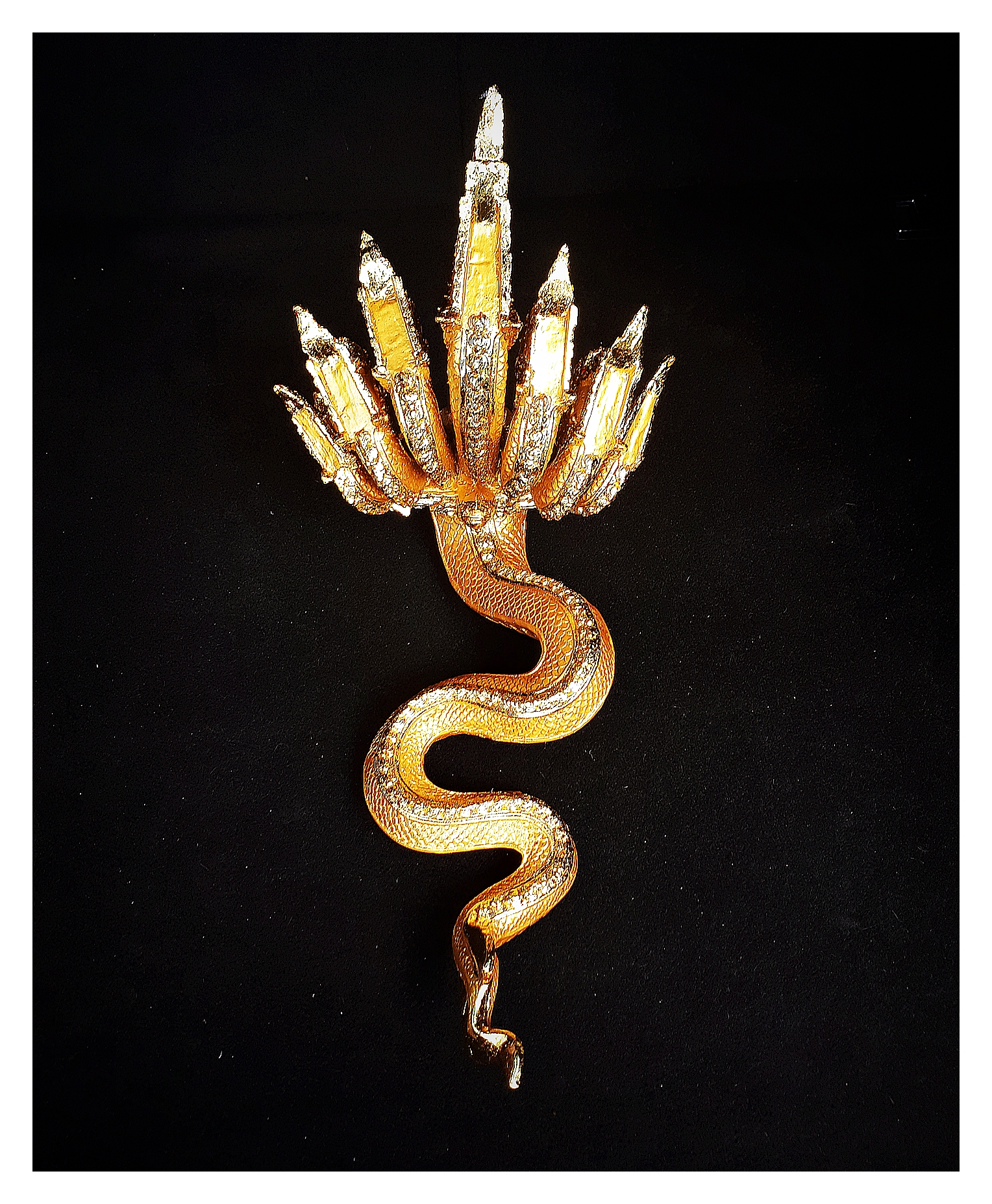 รูปหล่อ พญานาค อนันตนาคราช 7เศียร เลื่อย สีทอง เนื้อโลหะ (ปิดทอง ชุบทองด้าน ยาว14นิ้ว สูง11.5นิ้ว) (ขายปลีก ขายส่ง งานฝีมือสั่งทำหล่อ)