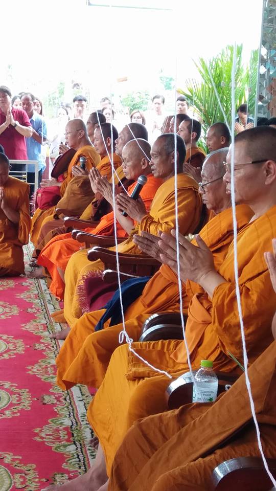 รูปหล่อ หลวงพ่อศักสิทธิ์ วัดท่าซุง (พระบูชา ขนาดตั้งบูชา หน้าตัก5นิ้ว สูง8นิ้ว) ปี2561 - หลวงพ่อเล็ก วัดท่าขนุน ร่วมปลุกเสก