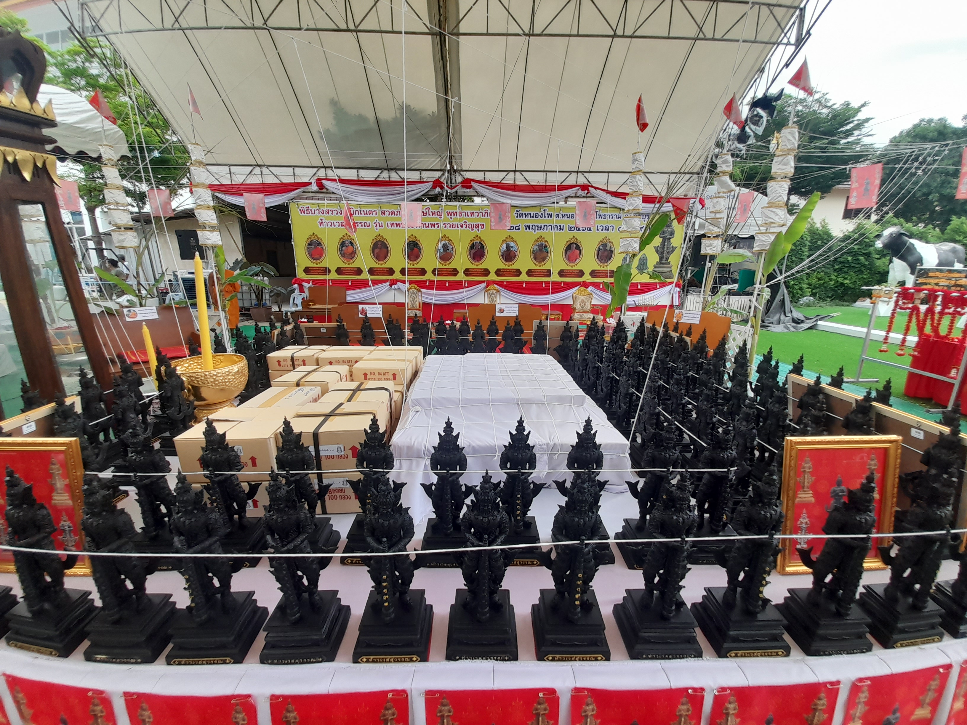 รูปหล่อ ท้าวเวสสุวรรณ (สูง14นิ้ว) เนื้อทองเหลือง ปี2565 #รับประกันแท้