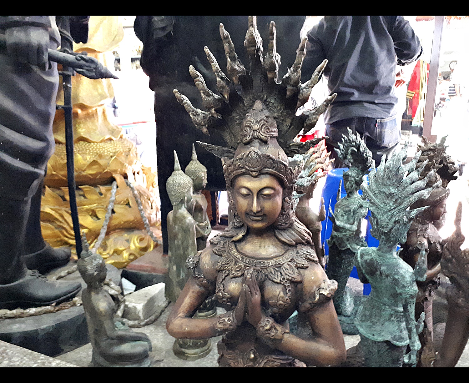 รูปหล่อ พญานาคราช คู่ (ท่านปู่นาคา-ปู่ศรีสุทโธ ท่านยานาคี-ศรีปทุมวัน) พญานาคปรก 9ตน 9หัว โลหะทองเหลืองรมดำ (ขนาดบูชา องค์ขนาดใหญ่ สูง 25นิ้ว) (ขายปลีก ขายส่ง)