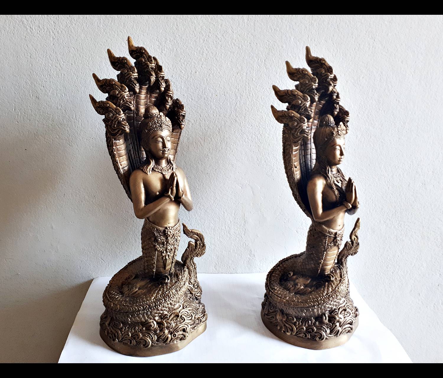 รูปหล่อ คู่ พญานาคราช ปางพรมมือ (ท่านปู่นาคา-ศรีสุทโธ ท่านยานาคี-ศรีปทุมวัน) พญานาคปรก 7ตน 7เศียร โลหะทองเหลือง (ขนาดบูชา สูง15นิ้ว) (ขายปลีก ขายส่ง)