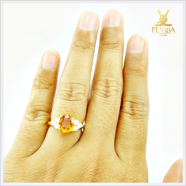 แหวนบุษราคัมแท้ สีเหลืองทองเพชรแท้ (สามารถสั่งทำได้ค่ะ)