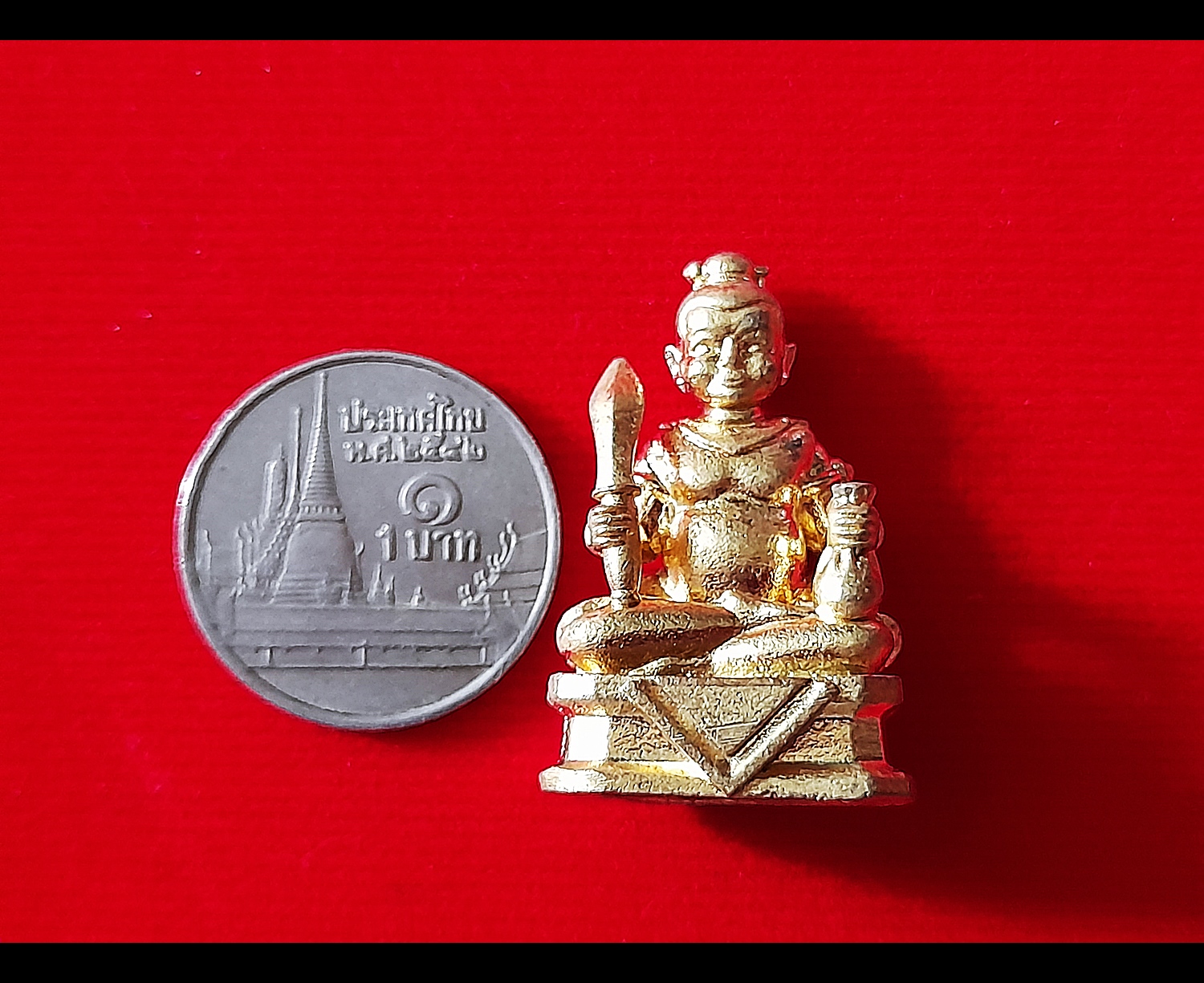 กุมาร เทพฤทธิ์เรียกทรัพย์(ซ้ายถือพระขรรค์ ขวาถือถุงเงิน) เนื้อชนวน ฐานบรรจุมวลสาร ปี2564 #รับประกันแท้