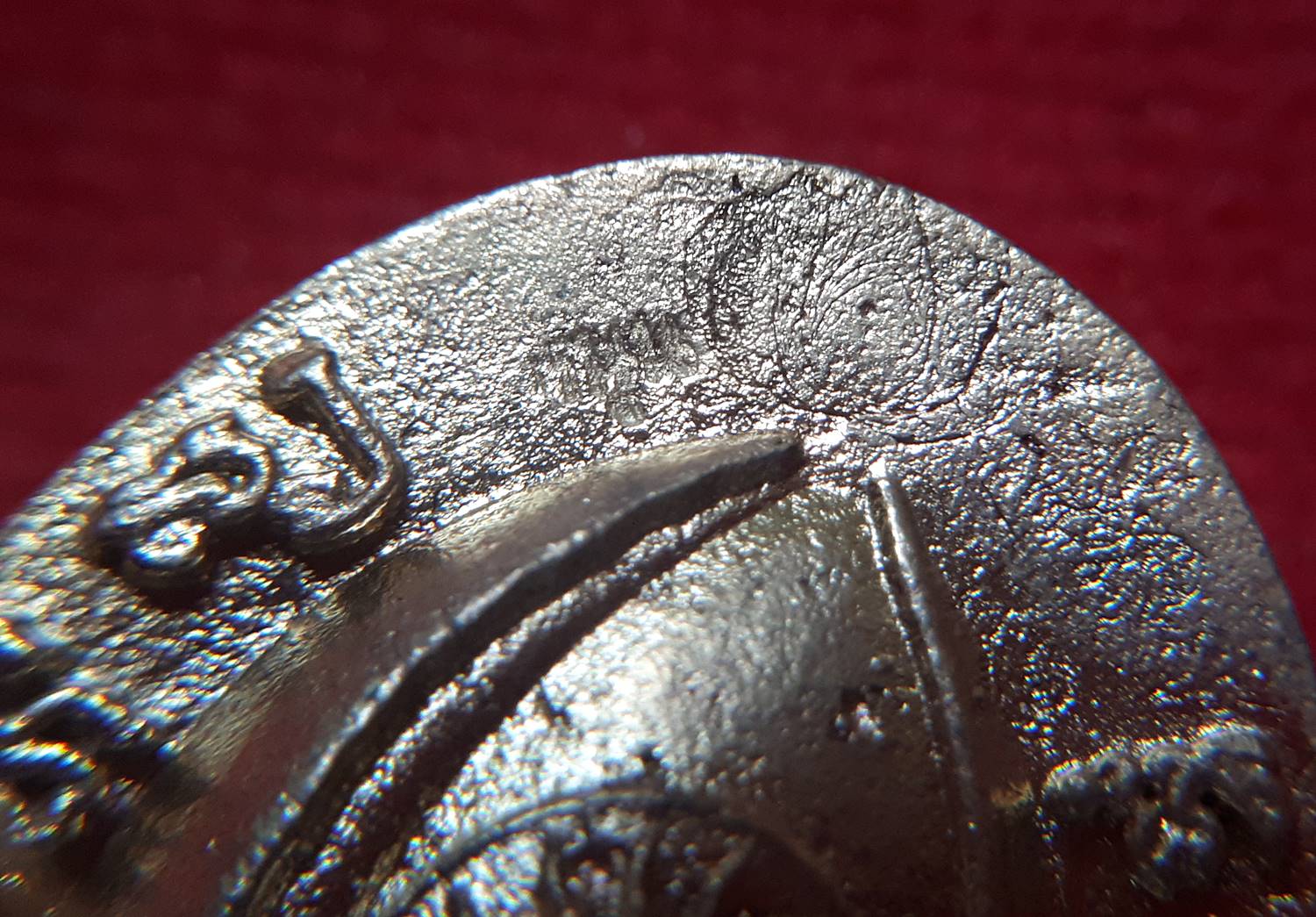 เหรียญ ดวงตาพญายม (นัยน์ตาพญายม) เนื้อโลหะชนวน (ขนาด2ซม. สูง2.6ซม.) ปี2562 #รับประกันแท้ - หลวงพ่อหนุน วัดพุทธโมกข์