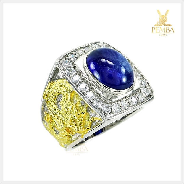 แหวนไพลินแท้ อัญมณีสีน้ำเงินใสงดงาม ทรงหลังเบี้ย ลายมังกรโดดเด่นสะดุดตา