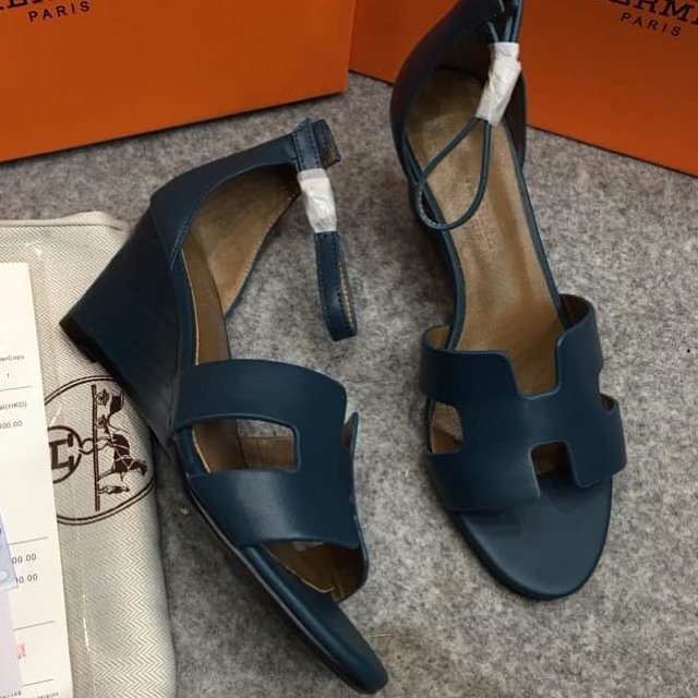 พร้อมส่ง รองเท้า hm slingback sandal ส้นเตารีด สอบถามไซส์ได้ค่ะสต็อกของเปลี่ยนตลอด