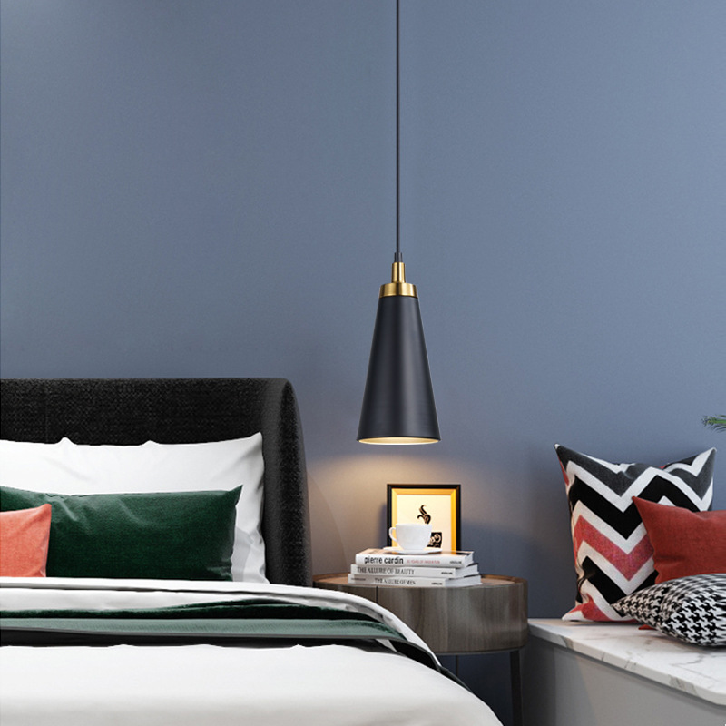 โคมไฟแขวนเพดาสไตล์ American Luxury สีดำหัวโคมสีทอง ปากโคมกว้าง 12.5CM [RX602]