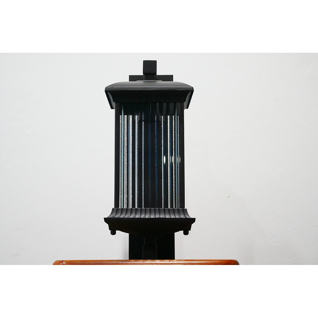 โคมไฟติดผนังภายนอกติดระเบียง ทรงสี่เหลี่ยมสีดำสไตล์ยุโรปโมเดิร์น [VC-01]