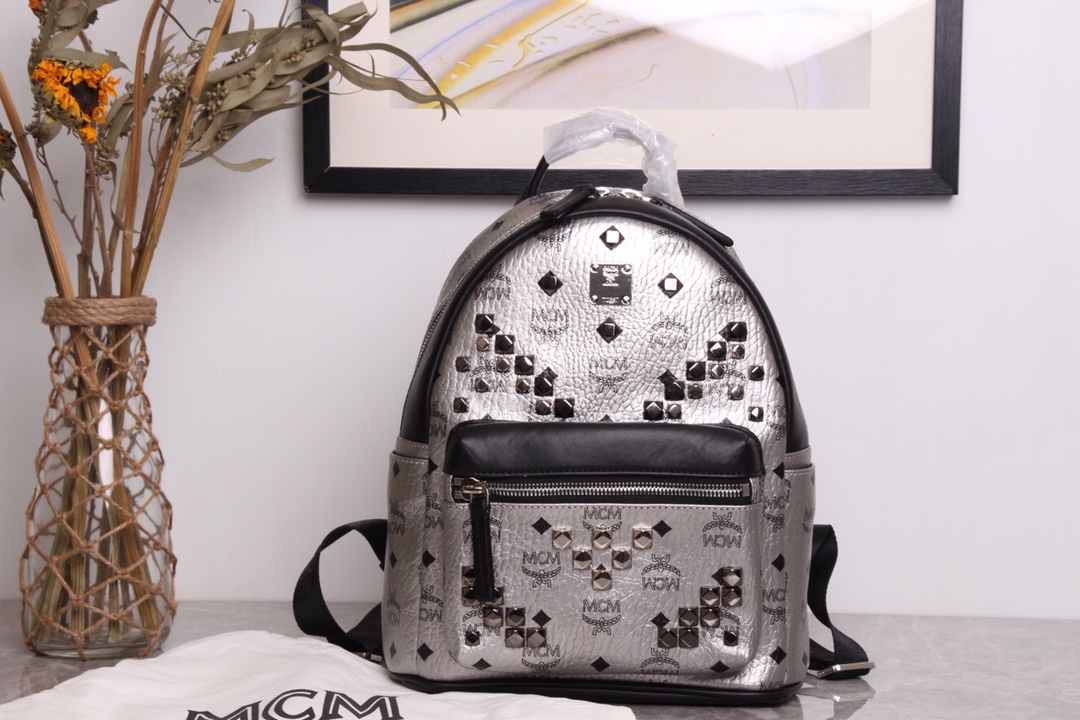 กระเป๋าเป้ mcm backpack size S M L