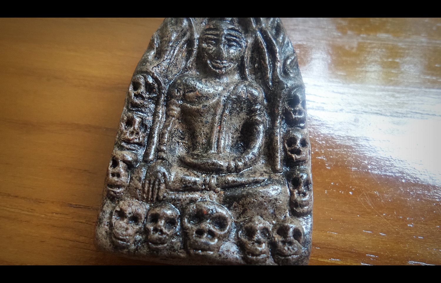 อิ้นขี่เพชรพญาธร และ ขุนแผนพรายสิเน่หา ด้านหลังฝังนางกินรี หลวงปู่ครูบาคำเป็ง