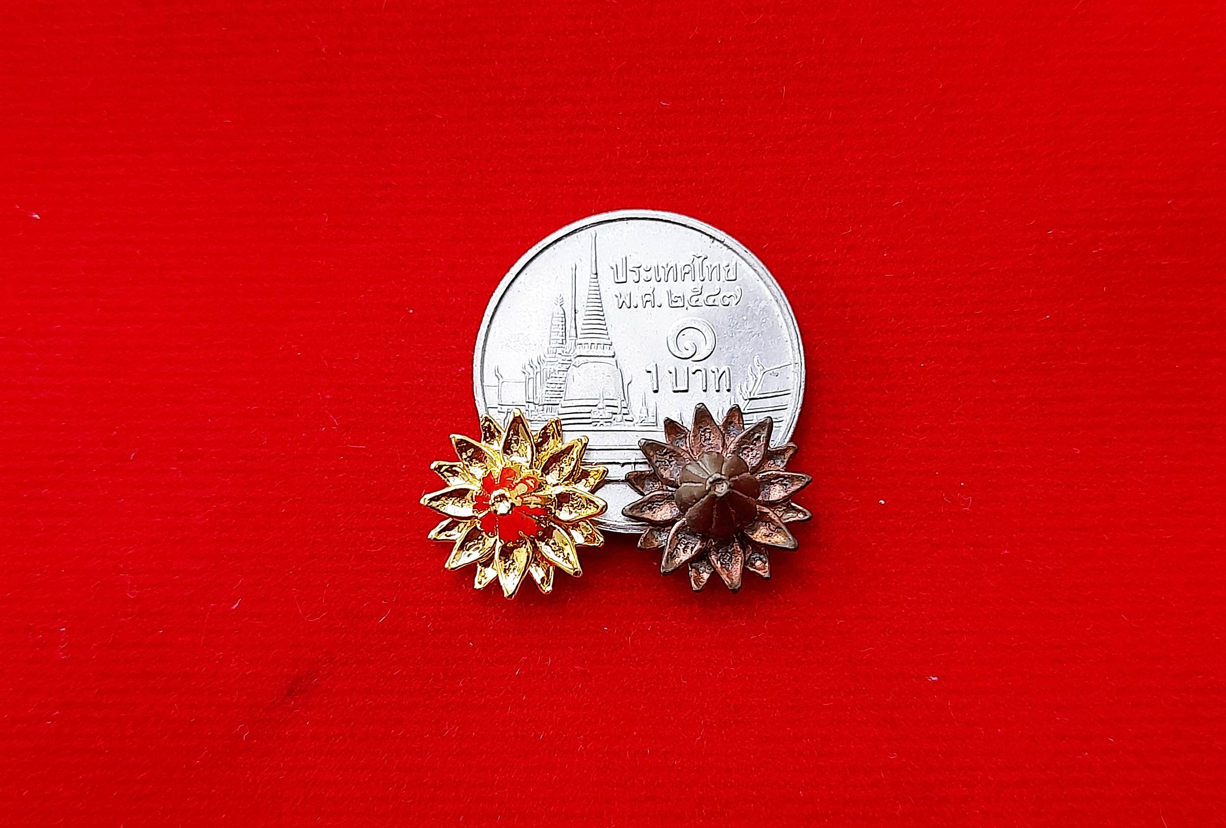 ดอกพิกุล พรอมรินทร์ (ดอกไม้สวรรค์ในสวนของพระอินทร์) เนื้อนวะโลหะ+เนื้อทองเหลือง(ปรอทอนันตะลุงคำ(ปรอทสำเร็จ)) #รับประกันแท้ - พระอาจารย์ชลเทพ(พระอาจารย์เอราวัณ)