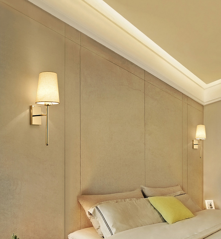 โคมไฟติดผนังโครงสีเงินโครเมี่ยมโป๊ะผ้าลินิน [BJ057]