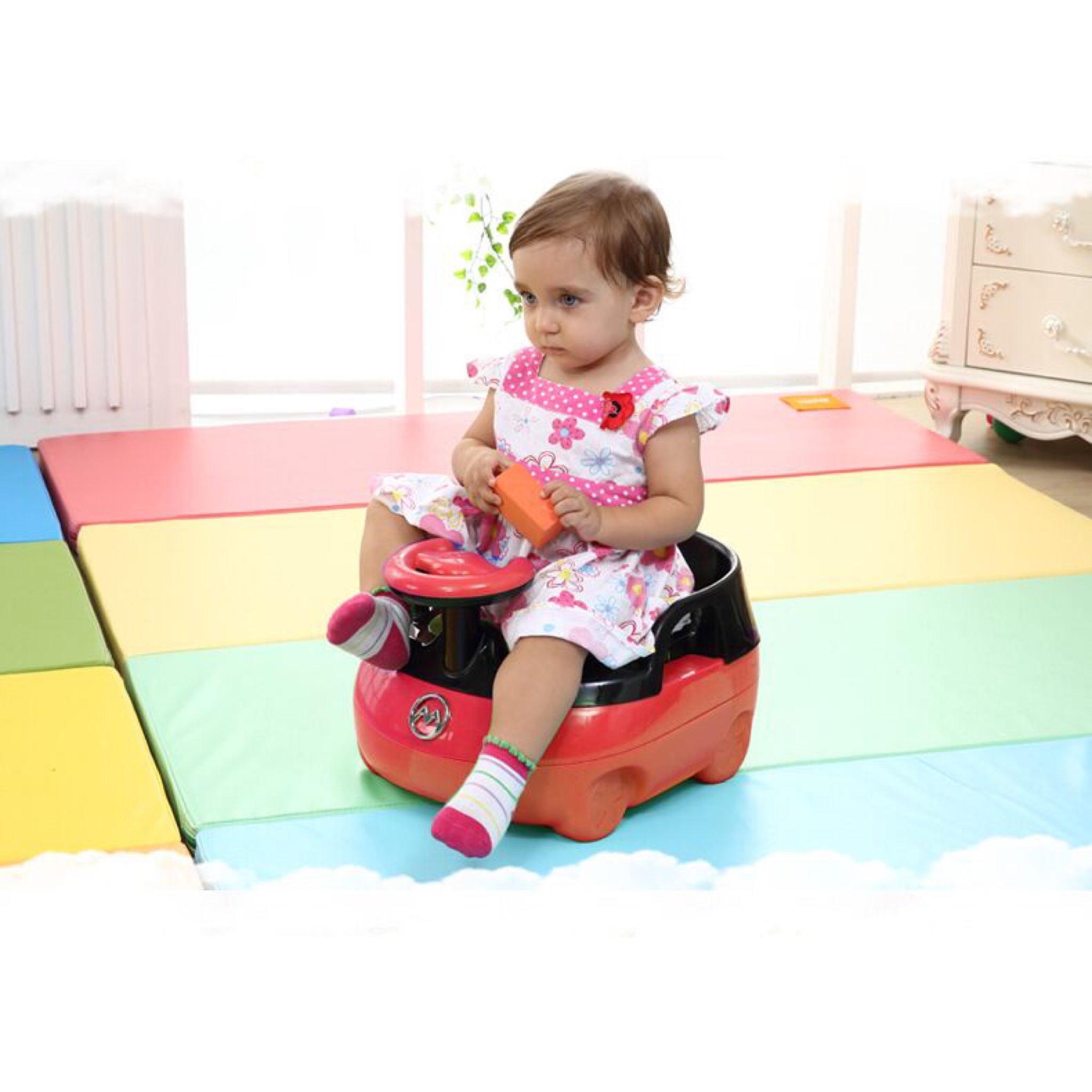 กระโถนอเนกประสงค์สำหรับลูกน้อย Mambo 3-in-1 Baby Potty