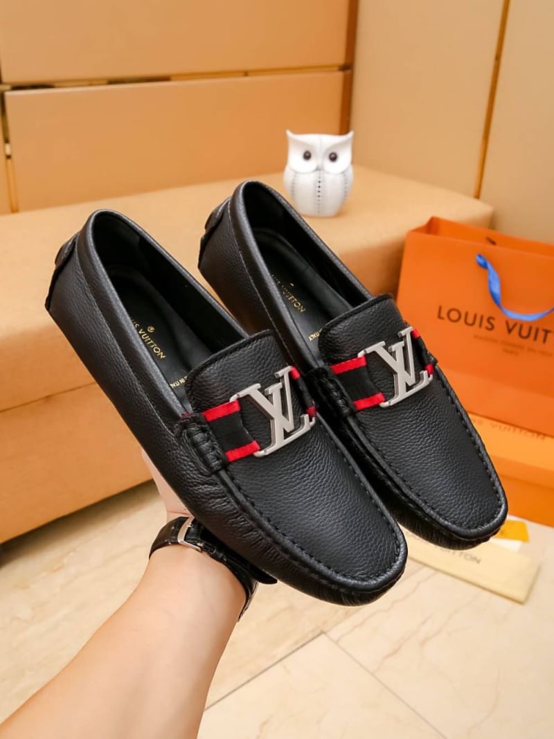 รองเท้า lv loafer มีหลายแบบกดดูเพิ่มด้านใน