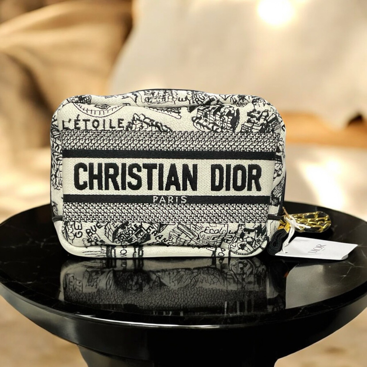 DIOR COSMETIC BAG IN SUMMER (แอดไลน์ก่อนสั่งซื้อ)