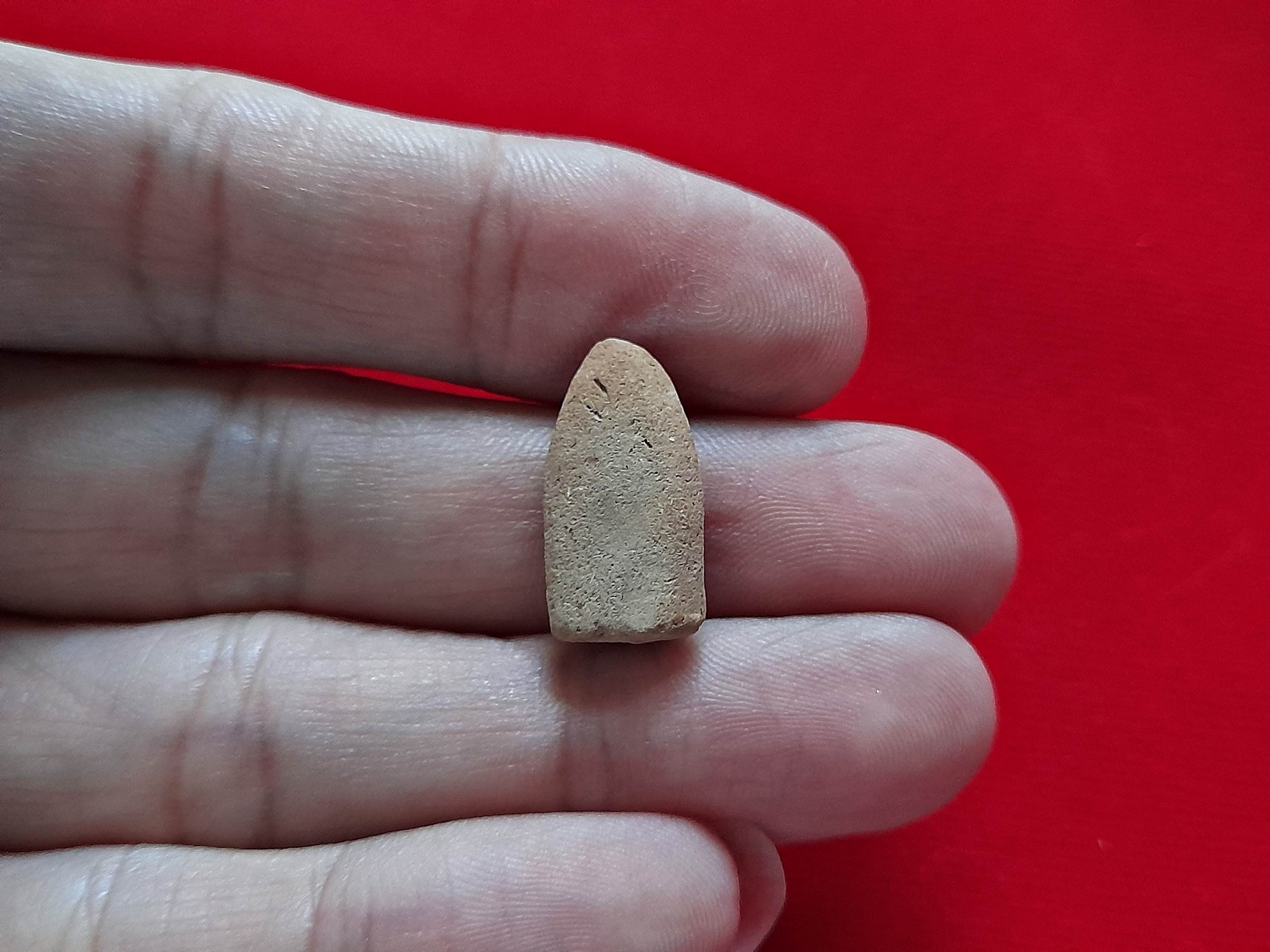 พระรอด พิมพ์เล็ก เนื้อดิน #รับประกันแท้และทัน - หลวงพ่อยี วัดดงตาก้อนทอง จ.พิษณุโลก (ศิษย์หลวงปู่เทพโลกอุดร)