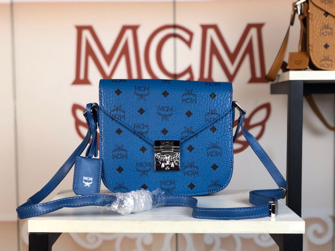 กระเป๋า mcm Patricia 9 นิ้ว