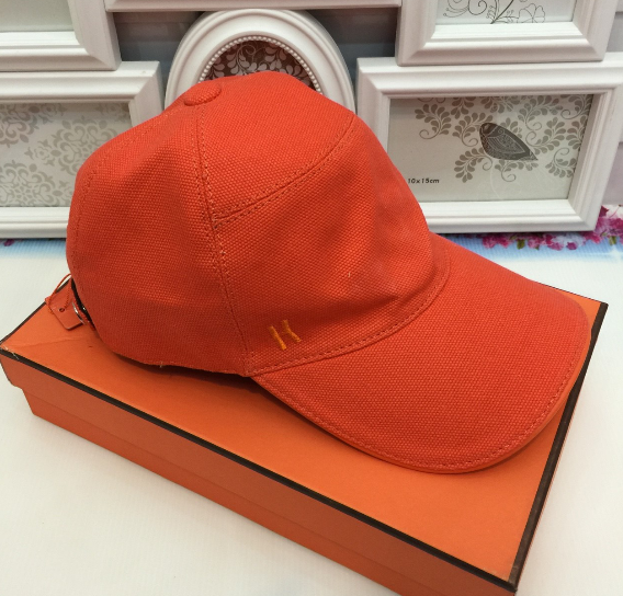 หมวก hm cap hiend หลายแบบ สอบถามได้ค่ะสต็อคเปลี่ยนตลอด