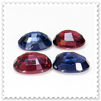 พลอย Spinel จัดเซทต่างหู Cross Colour น้ำหนักรวม 4.26 กะรัต สีน้ำเงินและสีแดง มองผิวเผินคล้ายพลอยเนื้อแข็ง ไฟดีทุกเม็ด เจียระไนสวย