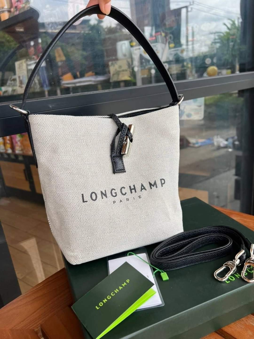 โปร ซื้อภายในวันนี้ ลด2%-5% Longchamp Roseau Bucket Bag (แอดไลน์ก่อนสั่งซื้อ)