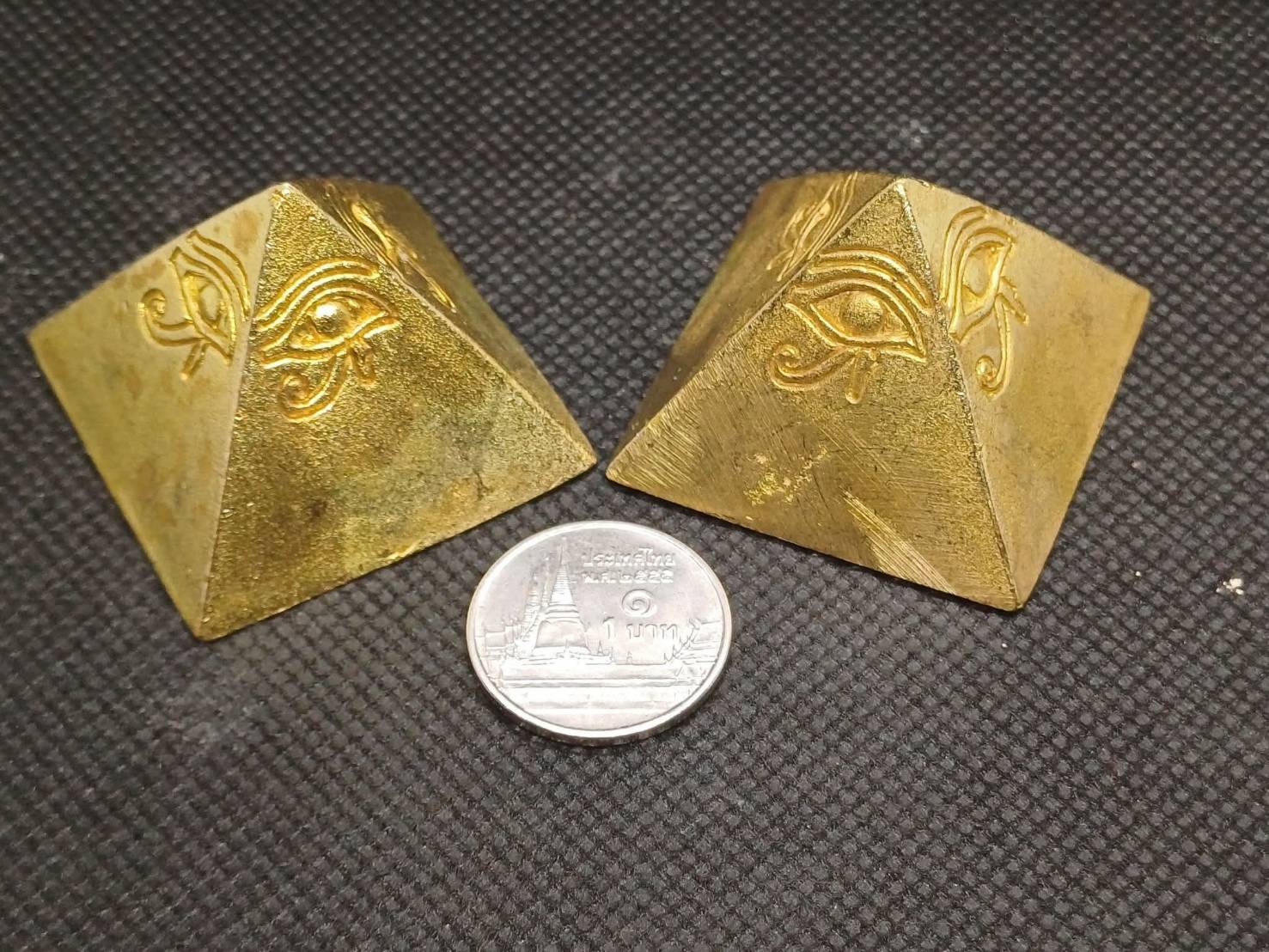 พีระมิด(เล็ก) เนื้อทองเหลือง ปี2568 - หลวงพ่อบ๊ะ วัดโพธิลังการ์