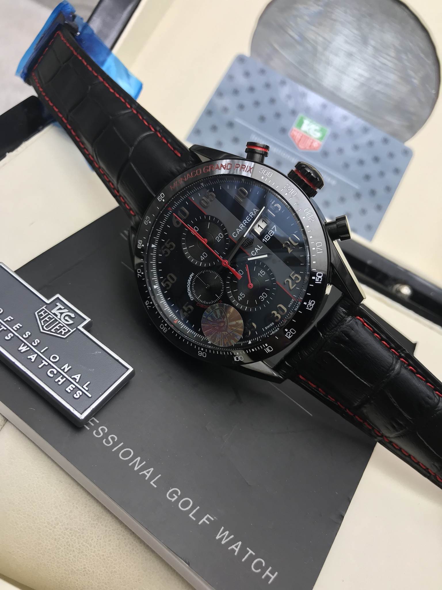 นาฬิกาTAG Heuer Carrera Cal.1887 Day-Date Chronograph ขอบดำ ตัวเรือนสีดำ สายหนังดำ ด้ายแดง