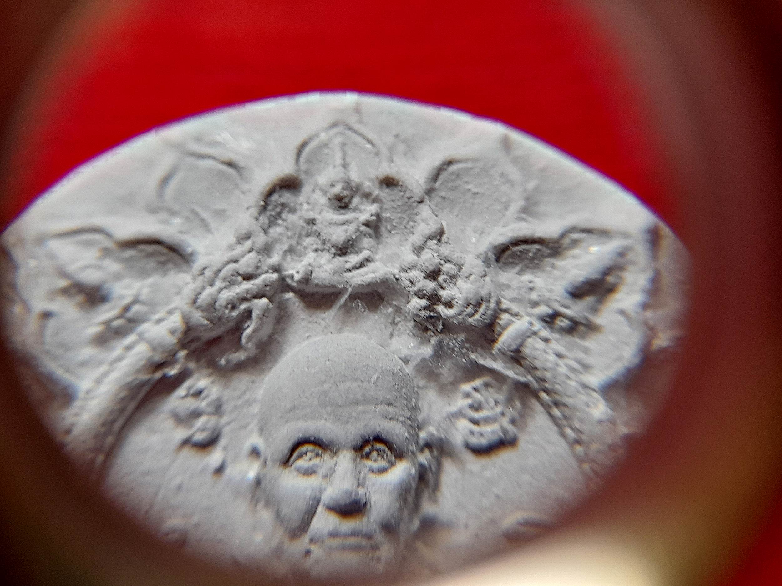 พระผงจักรพรรดิ หลวงปู่ดู่ วัดสะแก (ยอดพระจักรพรรดิ + พญานาค) ฐานครุฑ + ลูกแก้ว เนื้อผงจักรพรรดิ #รับประกันแท้ (สำหรับสวดควบคู่ภาวนากรรมฐาน) - หลวงตาม้า วัดถ้ำเมืองนะ จ.เชียงใหม่