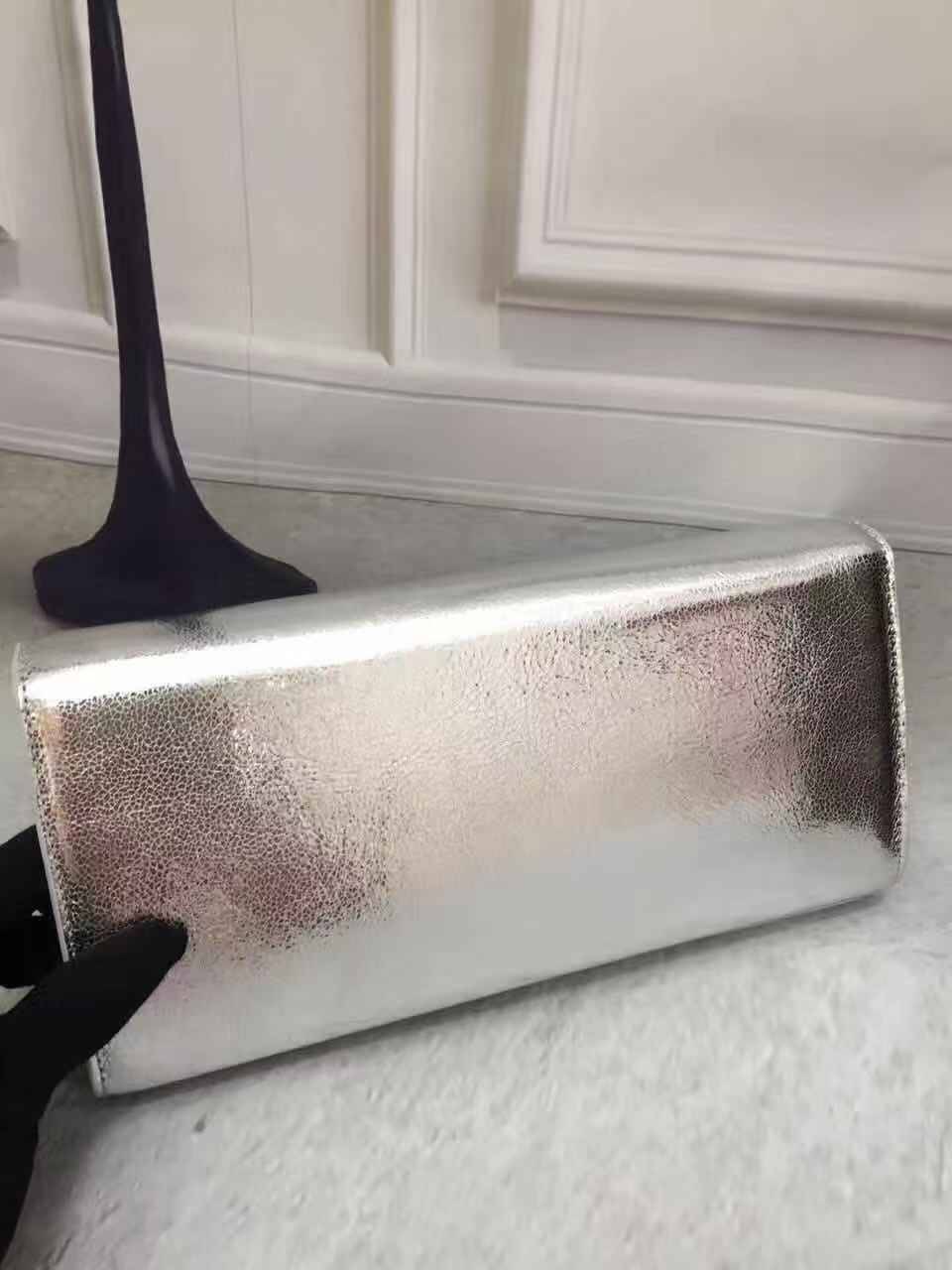 กระเป๋าคลัช YSL clutch สีเงิน