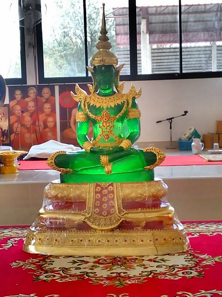 พระแก้วมรกต หน้าตัก 20นิ้ว 30นิ้ว