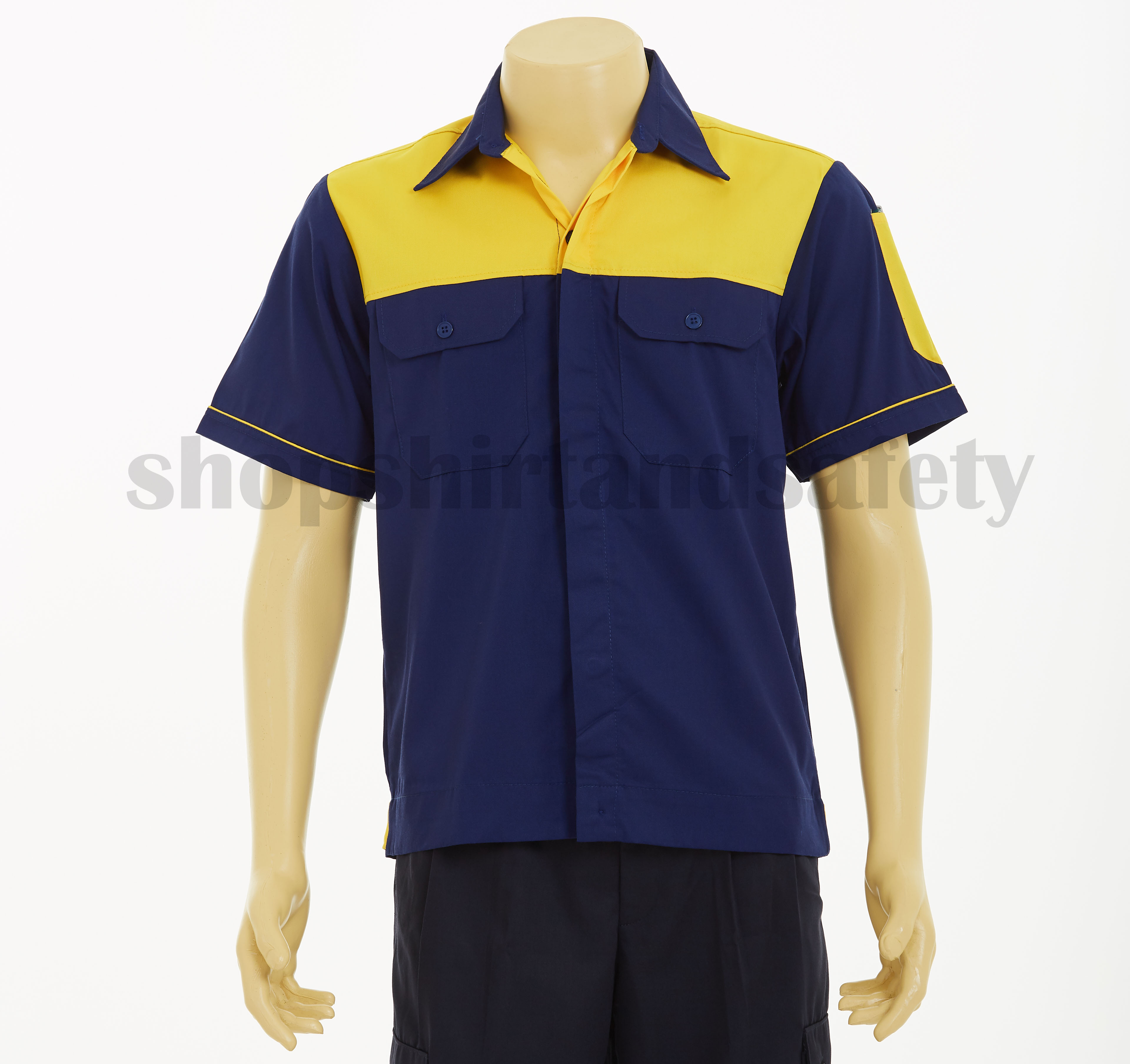 เสื้อช็อปแขนสั้นแบบน้ำเงินอกเหลืองเพิ่มกระดุมซ่อนสาบ