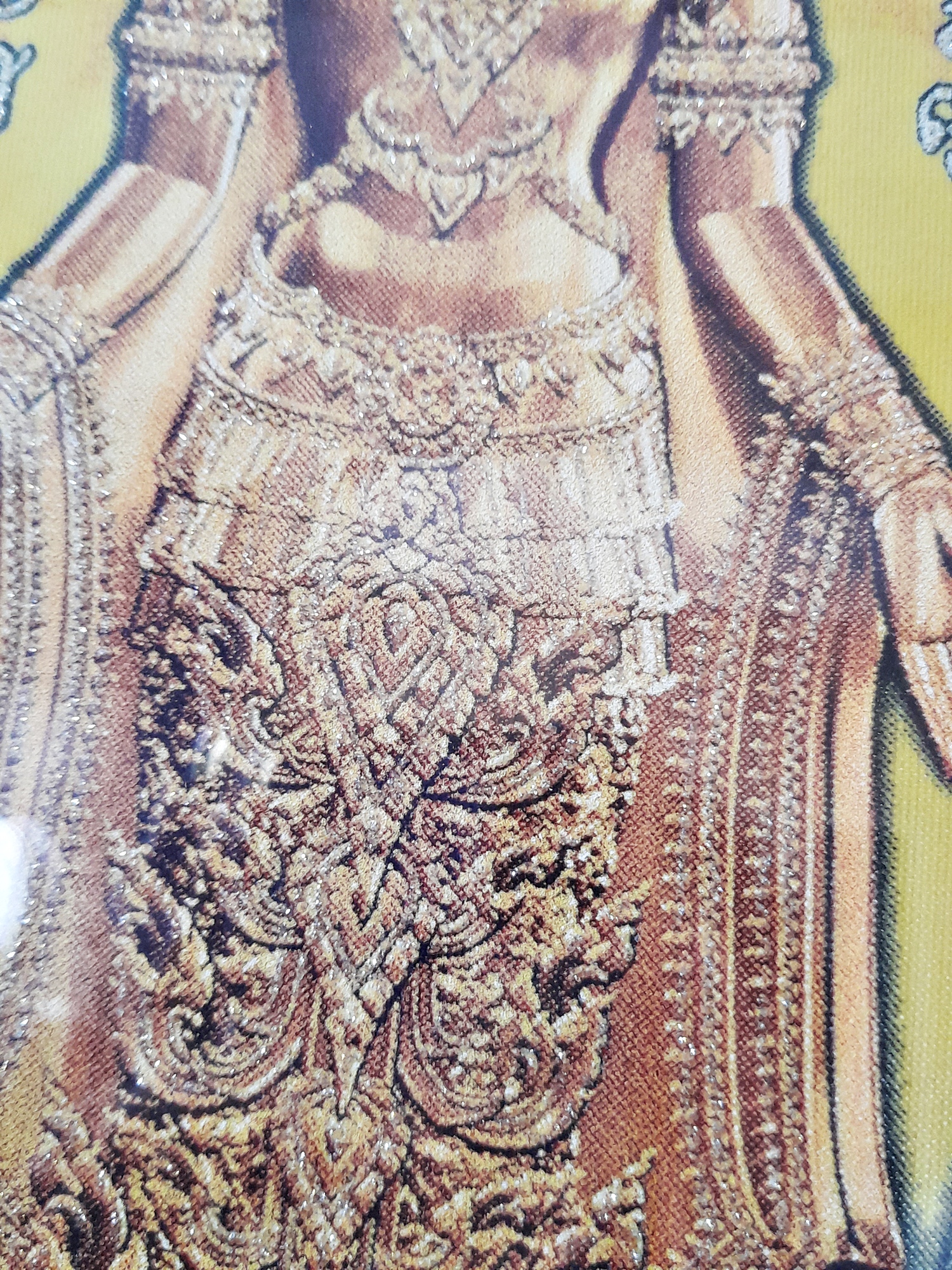 ผ้ายันต์ สมเด็จองค์ปฐม พระจักรพรรดิ ปางเปิดโลกพลิกชีวิต ประทับพญาเต่ามังกร (พิธีเข้ากรรมฐาน ปลุกเสก 3วัน3คืน) (สีเหลือง เนื้อผ้ากำมะหยี่ดิ้นทอง3มิติ ผืนใหญ่ ขนาดใหญ่30×24นิ้ว) (พร้อมใส่กรอบและจารมือลายเซ็น) ปี2563 #รับประกันแท้ - หลวงพ่อเล็ก วัดท่าขนุน