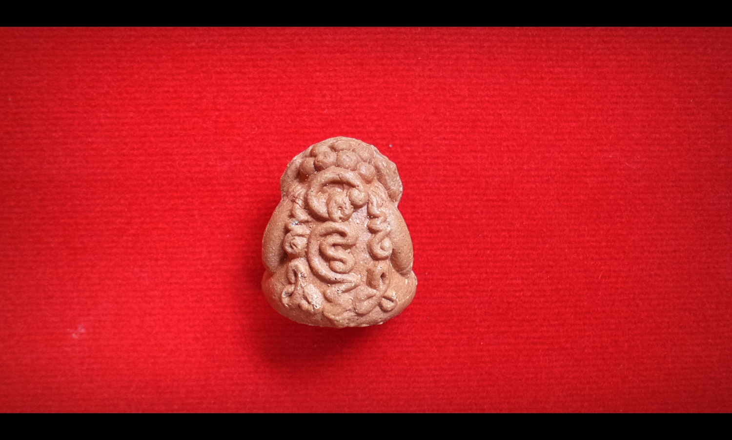 พระปิดตา เนื้อผงชมพูนุช ก้นอุดเทียนชัย ปี2543 - หลวงปู่หมุน (ออกวัดซับลำใย จ.ลพบุรี)