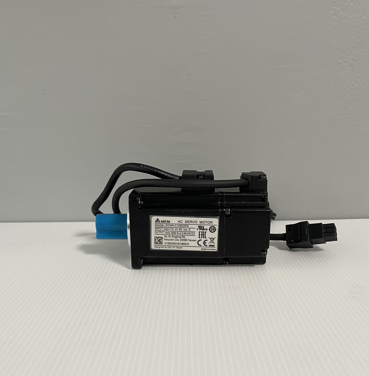 Delta AC Servo Motor Model:ECMA-C10602RS 200W (without brake)