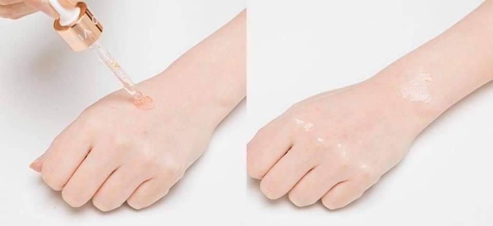 Coreana Orthia Perfect Collagen 24K Rose Gold Essence 50mL เซรั่มทองคำ 24K เอสเซ้นที่รวมคุณค่าจากส่วนผสมธรรมชาติหลักๆคือดอกกุหลาบและทองคำ24K เน้นบำรุงผิวแบบล้ำลึกและกักเก็บความชุ่มชื้นเติมคอลลาเจนให้ผิวนุ่มยืดหยุ่นชะลอและลดเลือนริ้วรอยเหมาะมากสำหรับผิวขาด