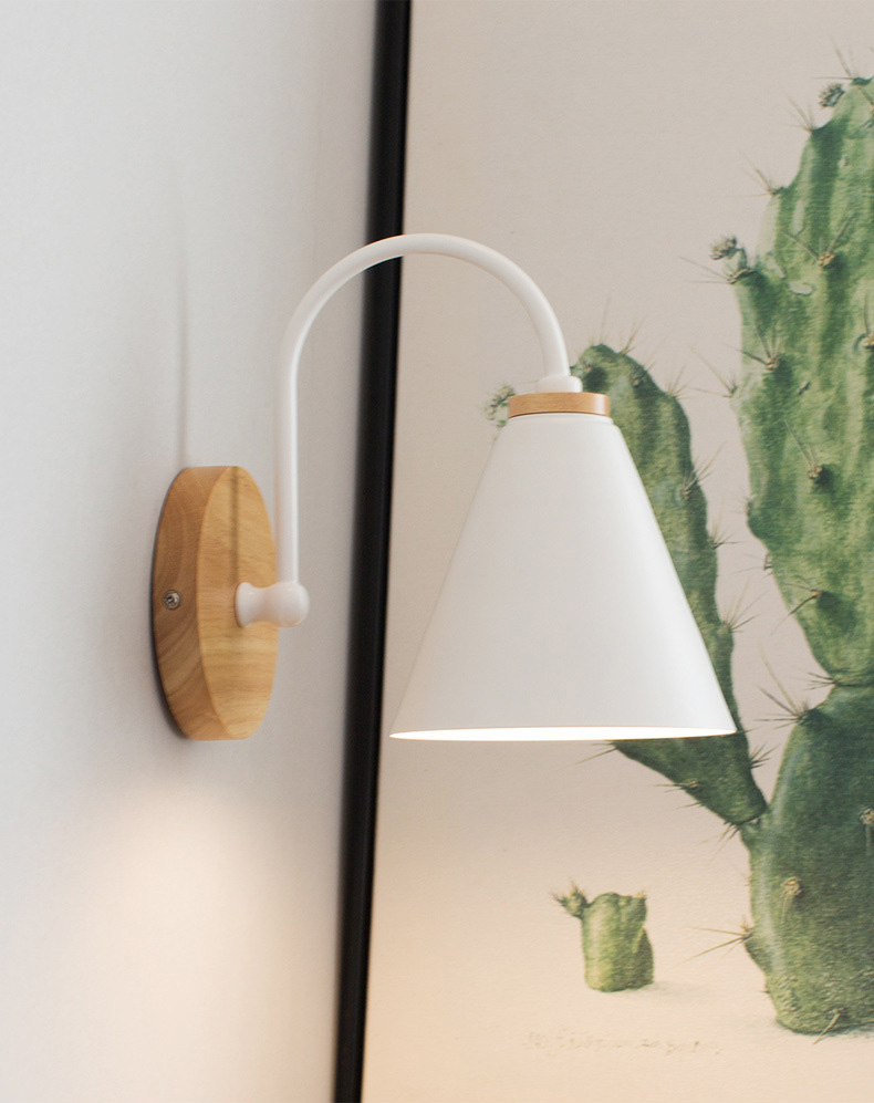 โคมไฟติดผนังภายในสไตล์ Minimalist ฐานติดผนังไม้แท้ [EUS-01]