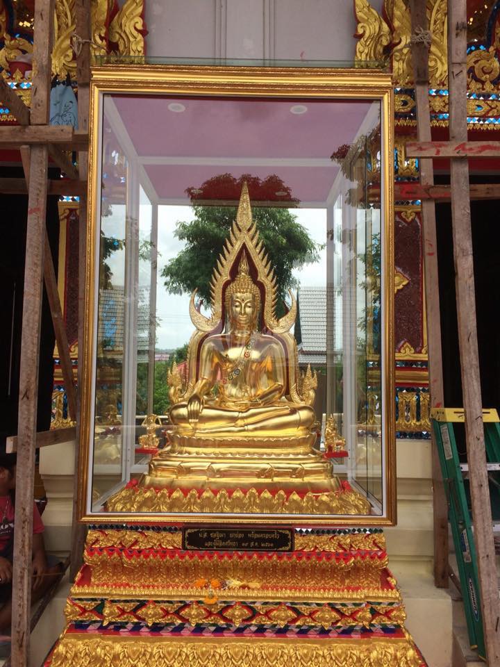 ตู้กระจก ตู้ครอบพระ ตู้ใส่พระ ขนาดใหญ่ (งานสั่งทำ) (ขายปลีก ขายส่ง) (พระ องค์ขนาดใหญ่ 30นิ้ว) (ตู้ขนาด สูง50นิ้ว กว้าง38นิ้ว))