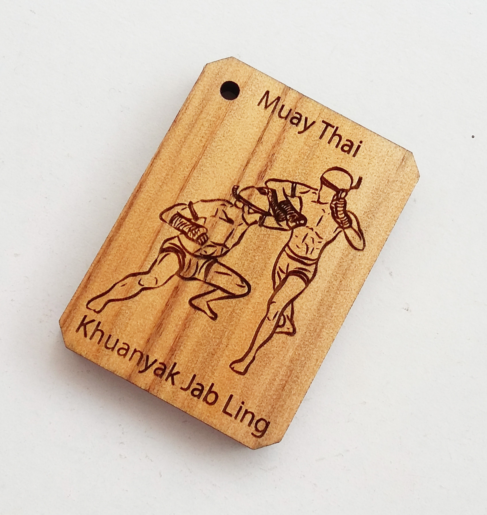 พวงกุญแจไม้แกะสลัก แม่ไม้มวยไทย-ขุนยักษ์จับลิง