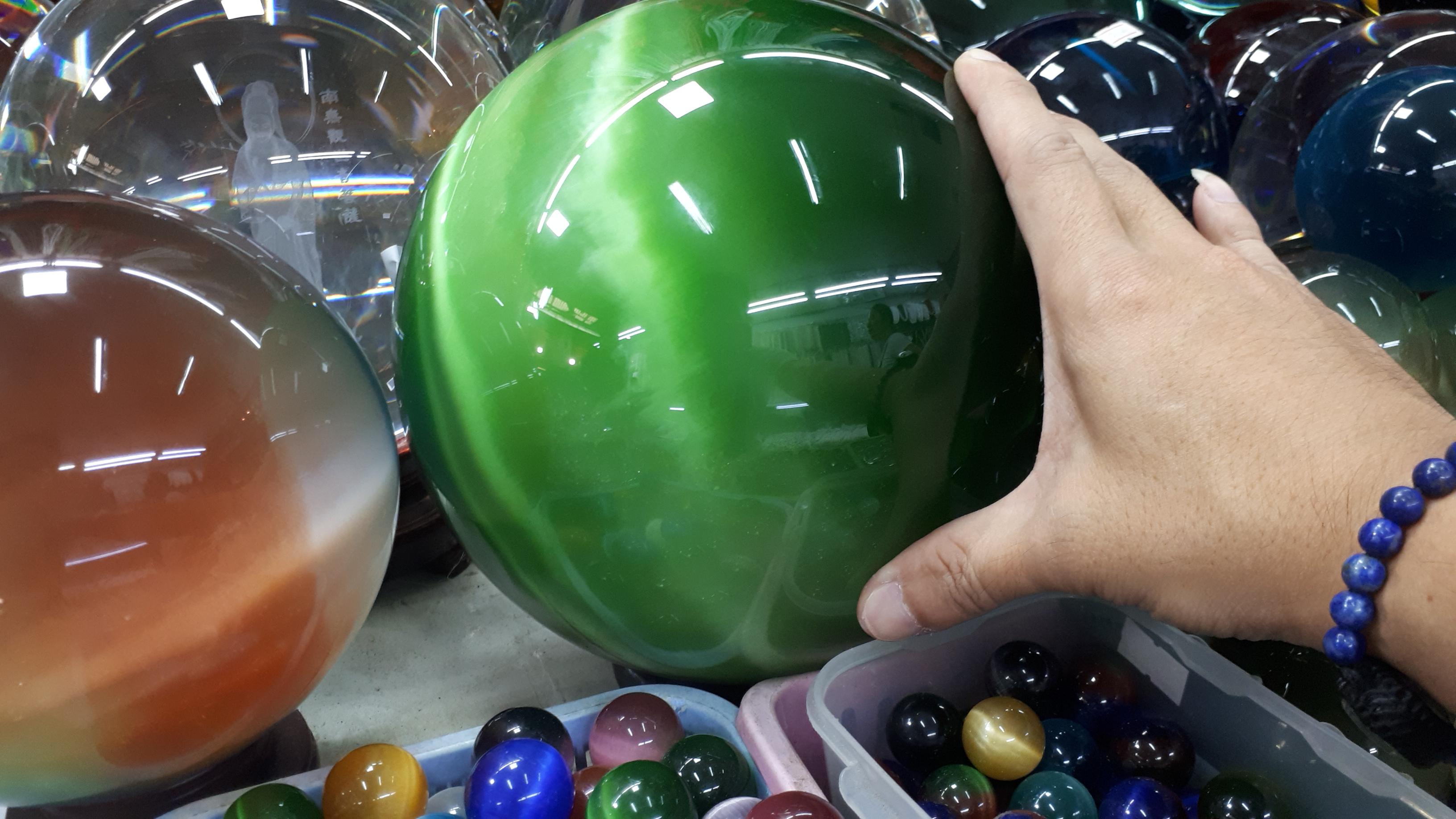 ลูกแก้ว สีลายตาแมว สีเขียว (ขนาด20ซม)