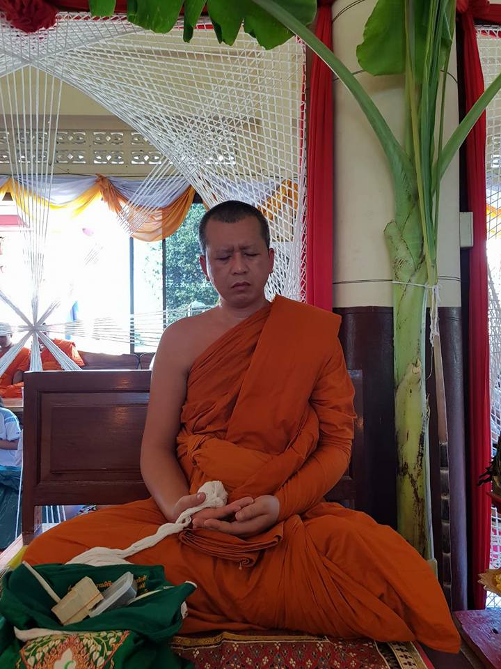 เซียนแปะโรงสี วัดศาลเจ้า รุ่นเศรษฐีสมปรารถนา ขนาดบูชา 9นิ้ว ฐานมังกร เนื้อโลหะรมดำ