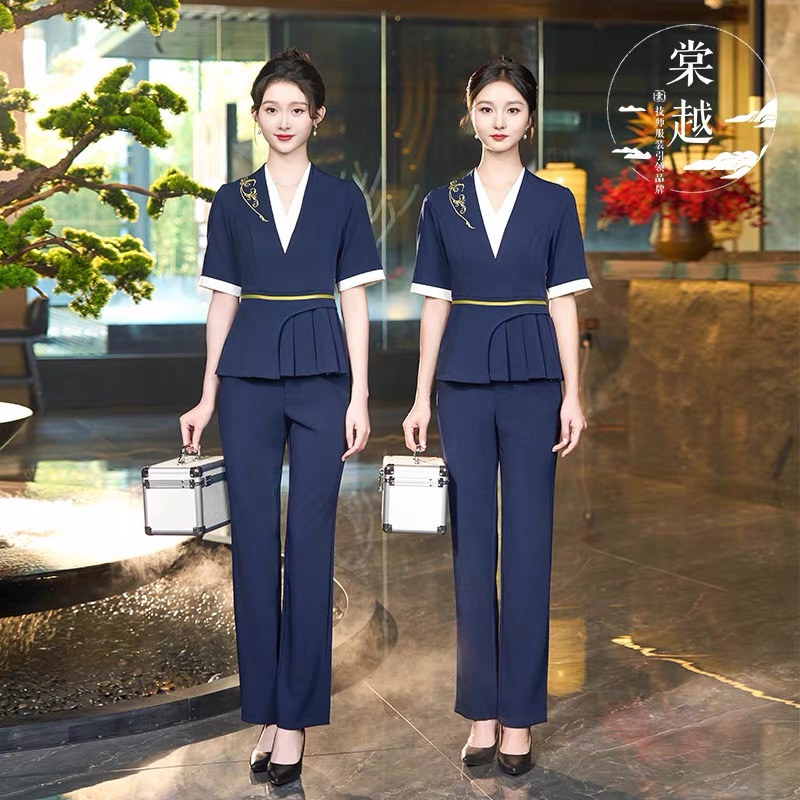 ชุดพนักงานนวดสปา ชุดพนักงานเสริมสวย ชุดทำงาน ชุดพนักงานคลินิคความงาม S6708011 สีภาพ S-4XL