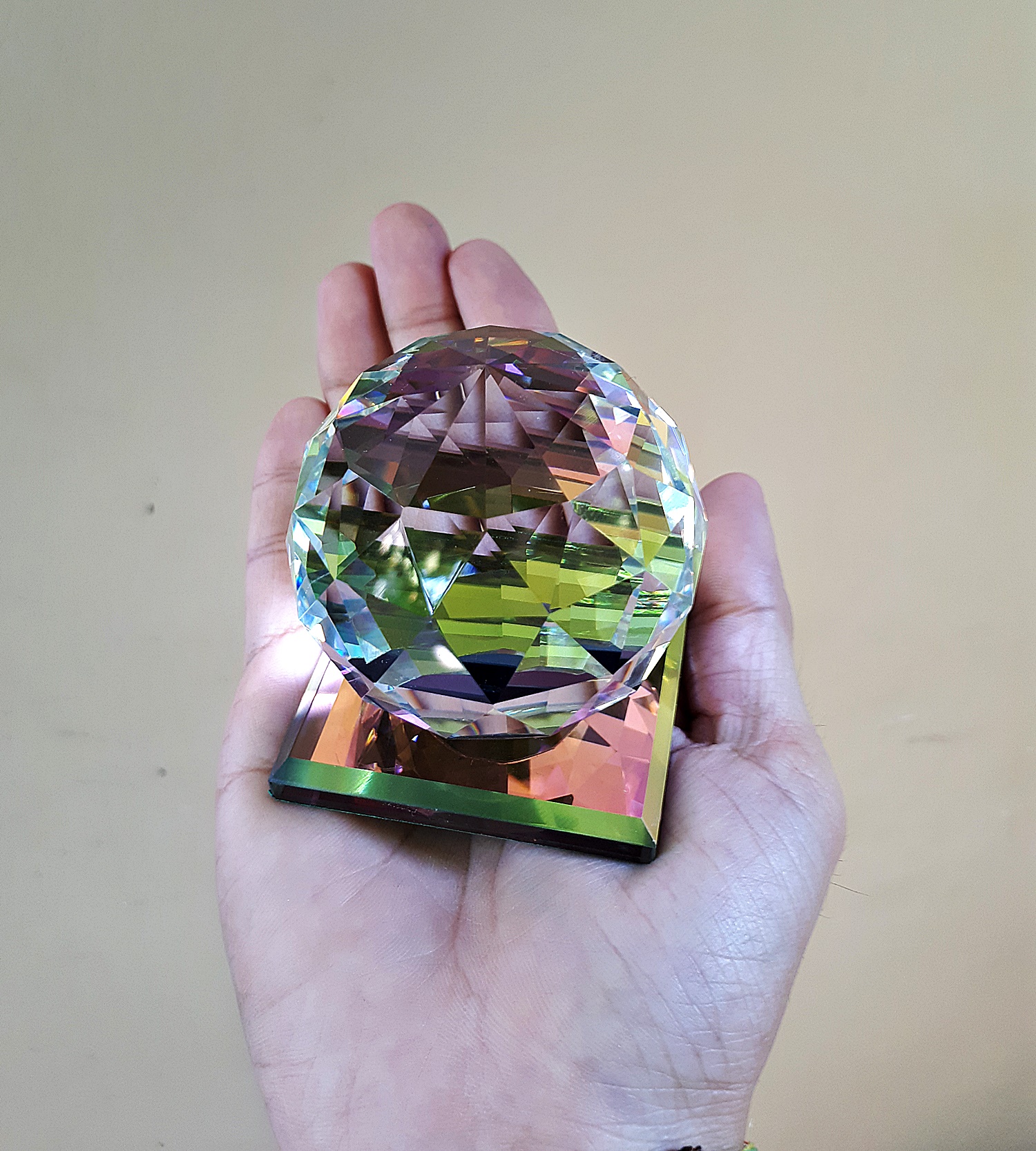 ลูกแก้ว คริสตรัล เหลี่ยม ปรับฮวงจุ้ย สะท้อนแสง (ขนาด 20/15/13/8/6/5/4/3 ซม )