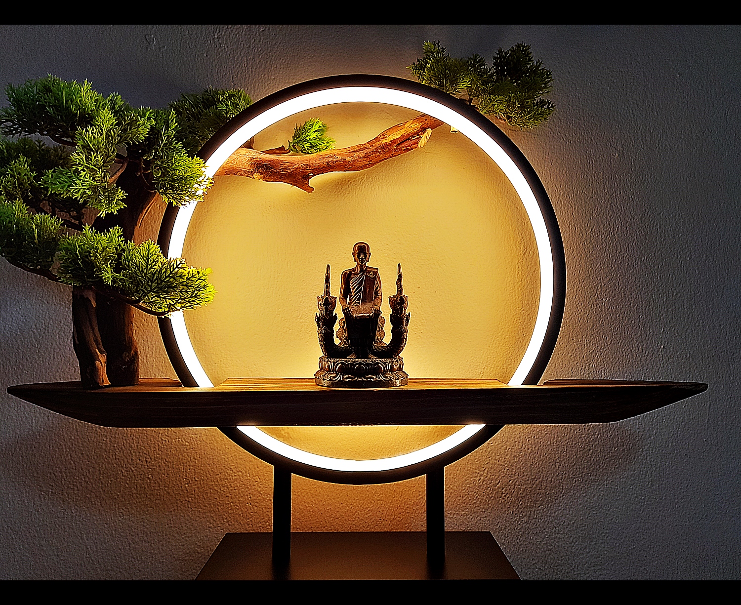 โคมไฟ วงแหวน - ประดับ ตกแต่ง บูชาพระ (ไฟสีเหลืองดวงจันทร์)