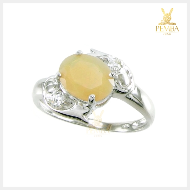 แหวนโอปอลเหลือง อัญมณีศิลปะสีเหลือบรุ้ง ใส่เก๋ๆ ดูมีสไตล์