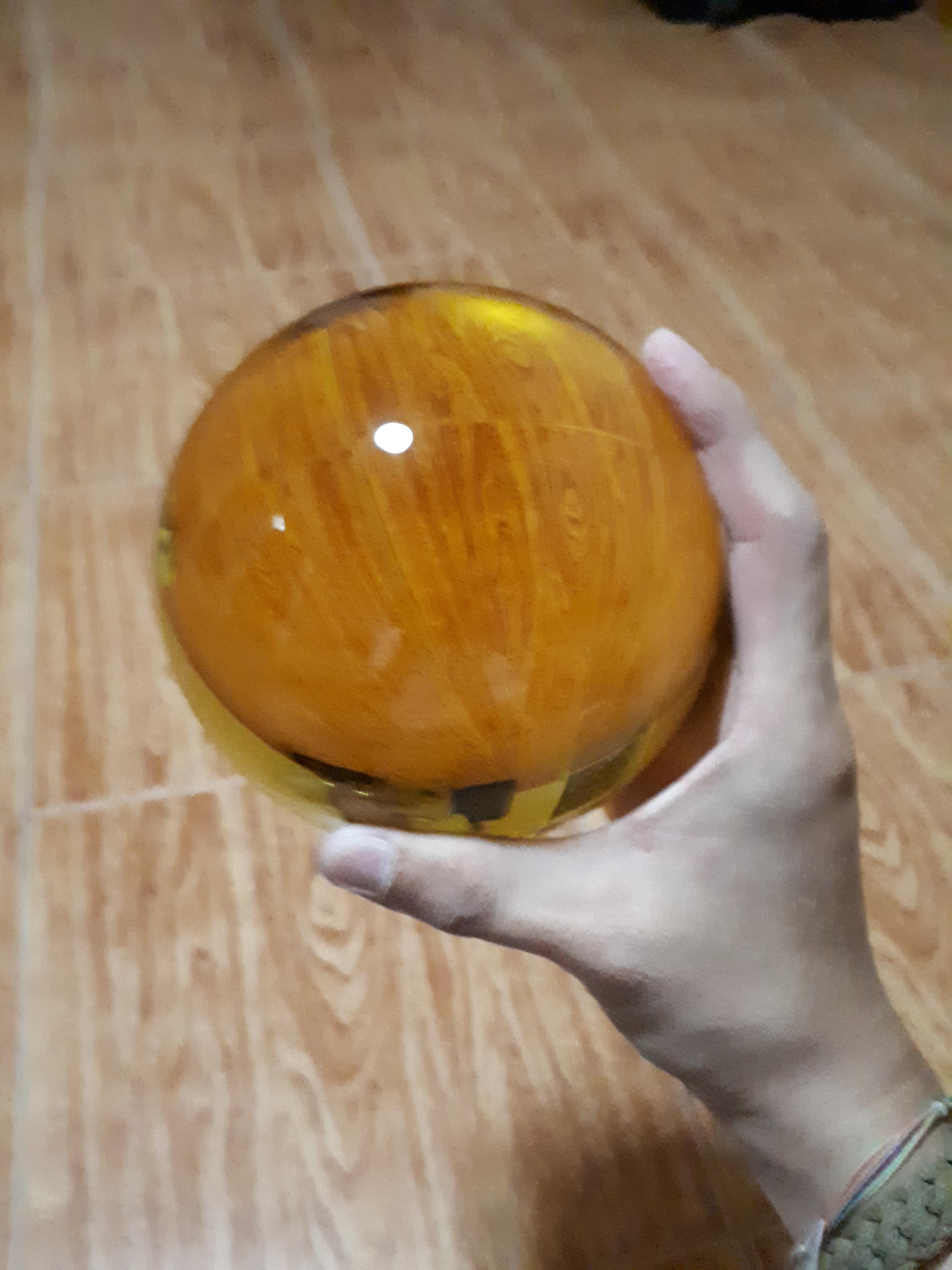 ลูกแก้ว 5 นิ้ว (13 เซนติเมตร ซม. CM) คละสีต่างๆ สีเขียว สีชมพู่ สีฟ้า สีน้ำเงิน สีแดง สีดำ สีใส สีเหลือง สีส้ม สีม่วง พร้อมฐานวางรอง