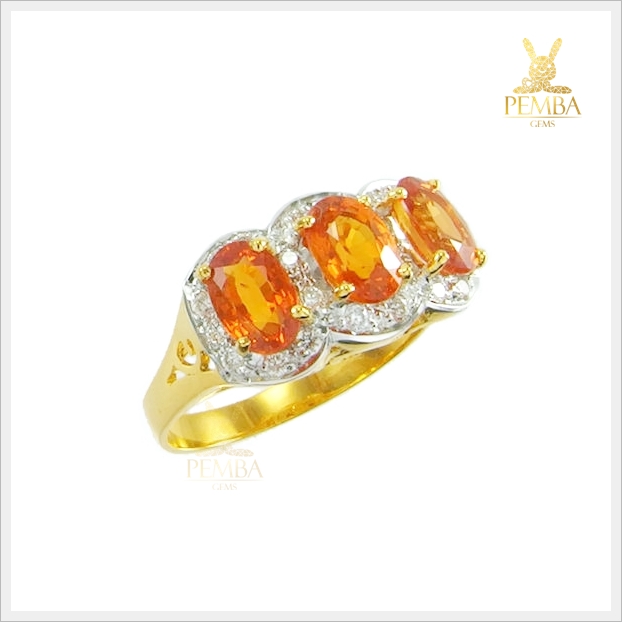 แหวนบุษราคัมล้อมเพชรแท้ ใส่เสริมเพิ่มความมั่นใจ(สามารถสั่งทำได้ค่ะ)