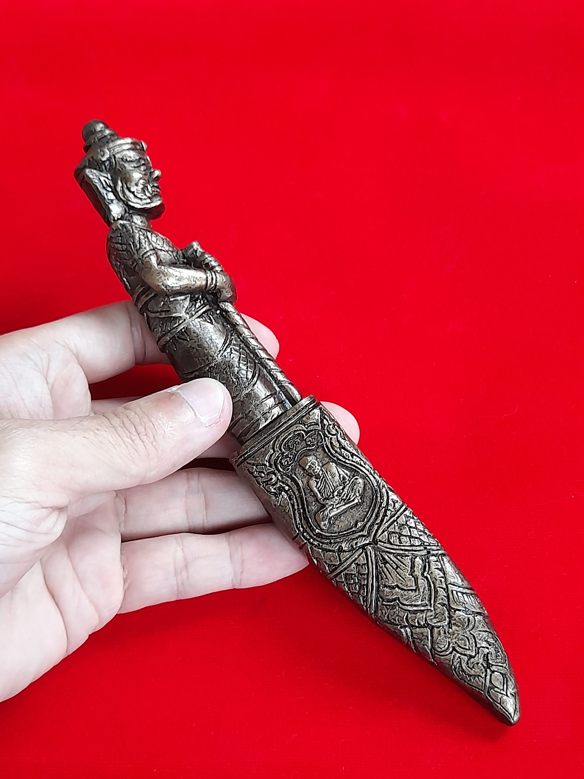 มีดหมอ เหล็กน้ำพี้ หัวด้าม-ท้าวเวสสุวรรณ (ปลอกและด้ามทำจากผงเหล็กน้ำพี้ผสมเลซิล) สร้าง999เล่ม ปี2562 #รับประกันแท้ - หลวงปู่หมุน วัดบ้านจาน