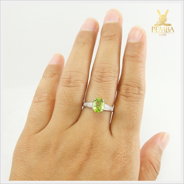 แหวนเพริดอตแท้ เพิ่มอำนาจยิ่งใหญ่ดังราชสีห์ เงินแท้925 แหวนพลอยแท้