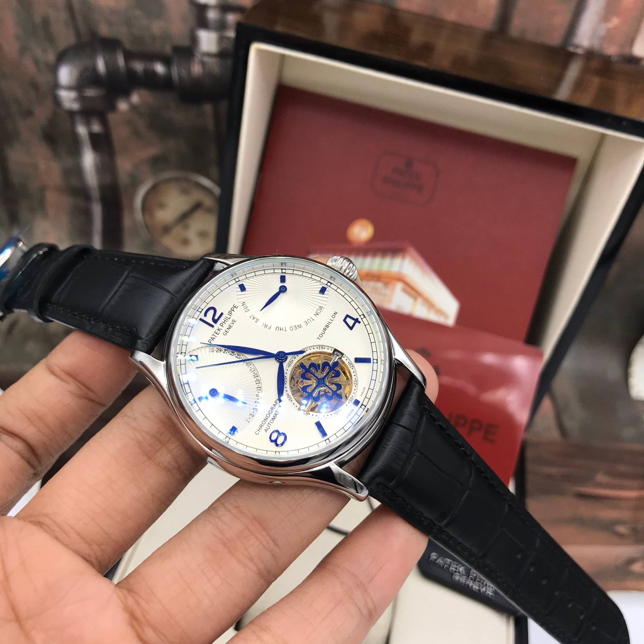 นาฬิกา Patek Philippe สีเงิน หน้าขาว งานเกรด Top Mirror Swiss