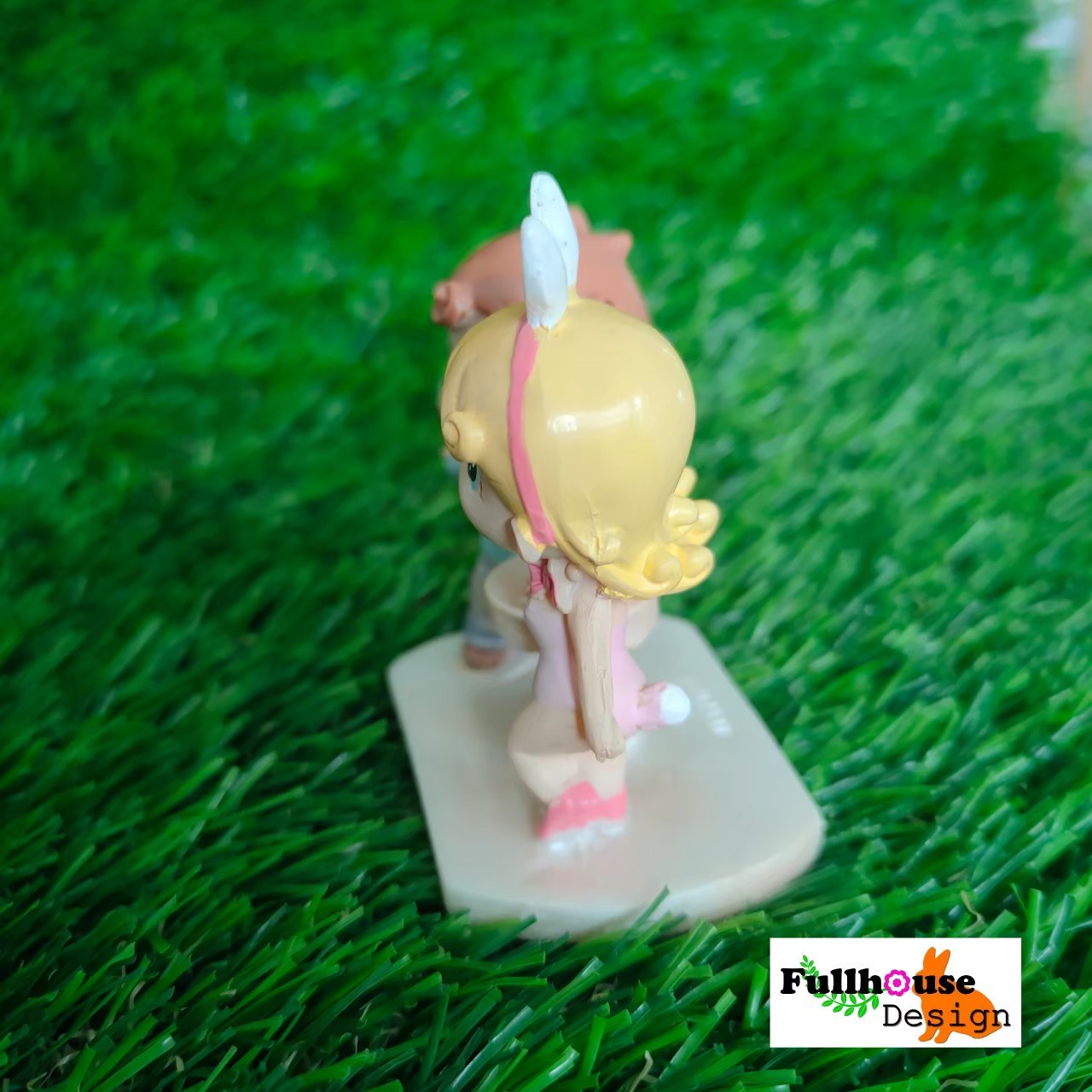 เด็กจูงมือ สีหวาน